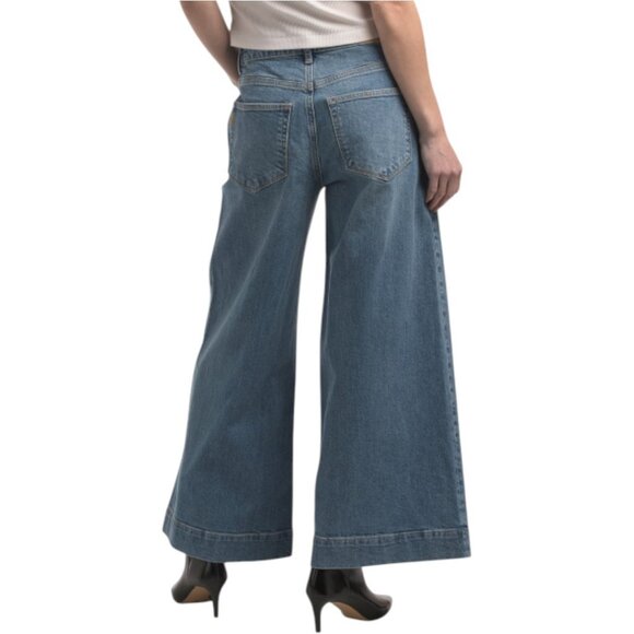 PAIGE Lola Jeans With Seamed Patch Pockets - Picture 2 of 4